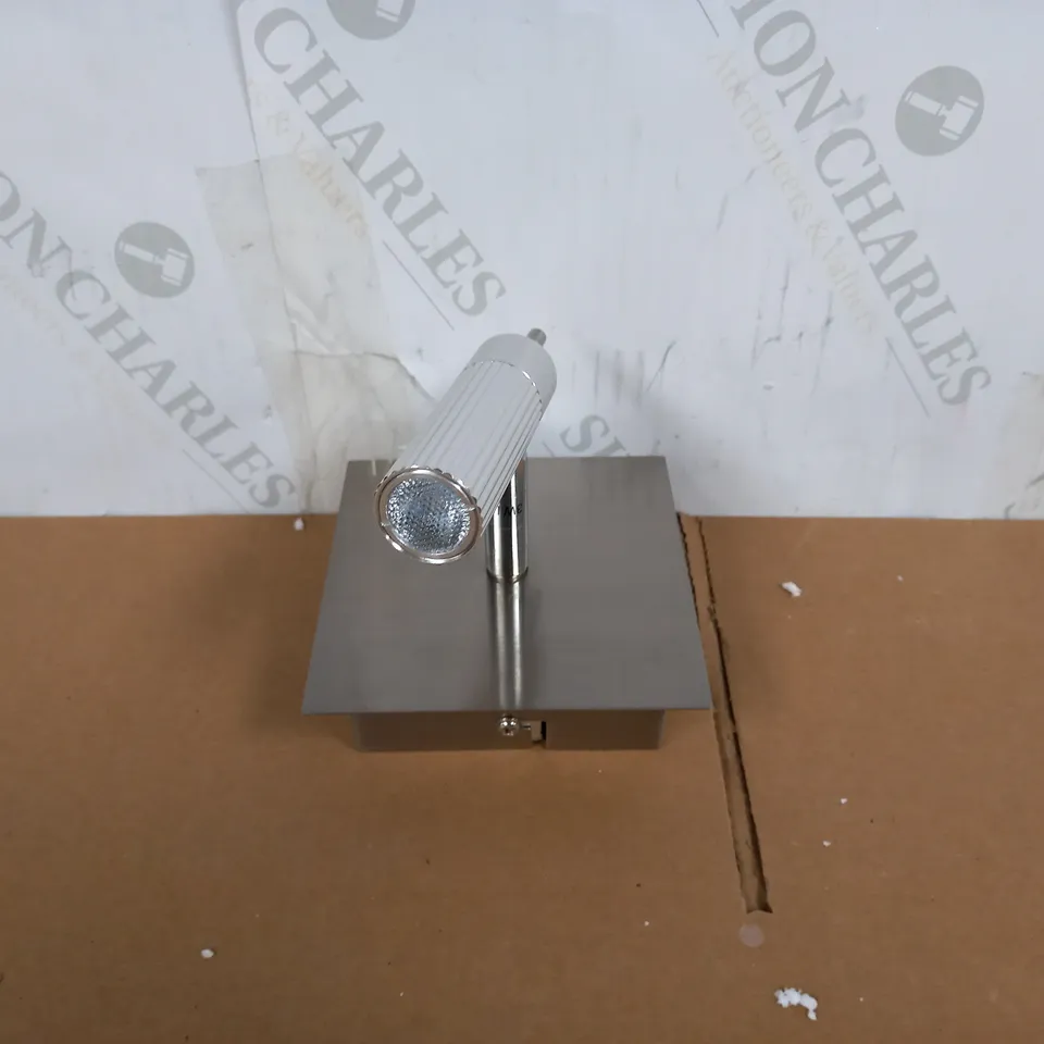 ARNO 1LT LED WALL BRACKET