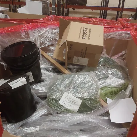 PALLET CONTAINING A LARGE QUANTITY OF ASSORTED ITEMS INCLUDING: PRESSURE CURVED SHOWER SCREEN PARTS, NORFOLK PINE GARLANDS, HYDROPONIC BUCKETS ECT
