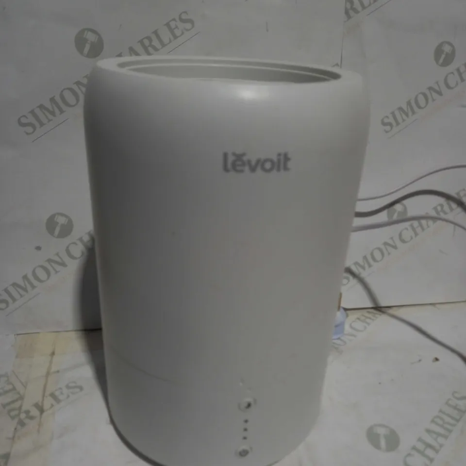 LEVOIT DEHUMIDIFIER IN WHITE