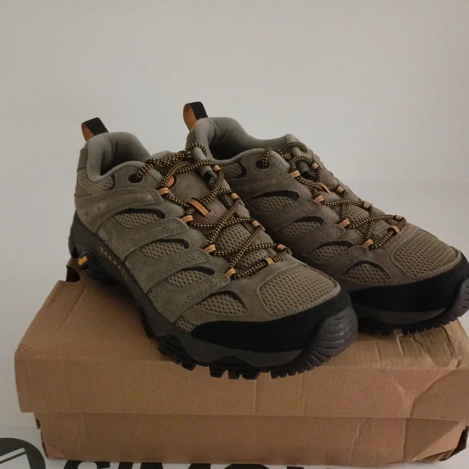 MERRELL PECAN MOAB 3 MENS SHOES UK 9.5 BOXED