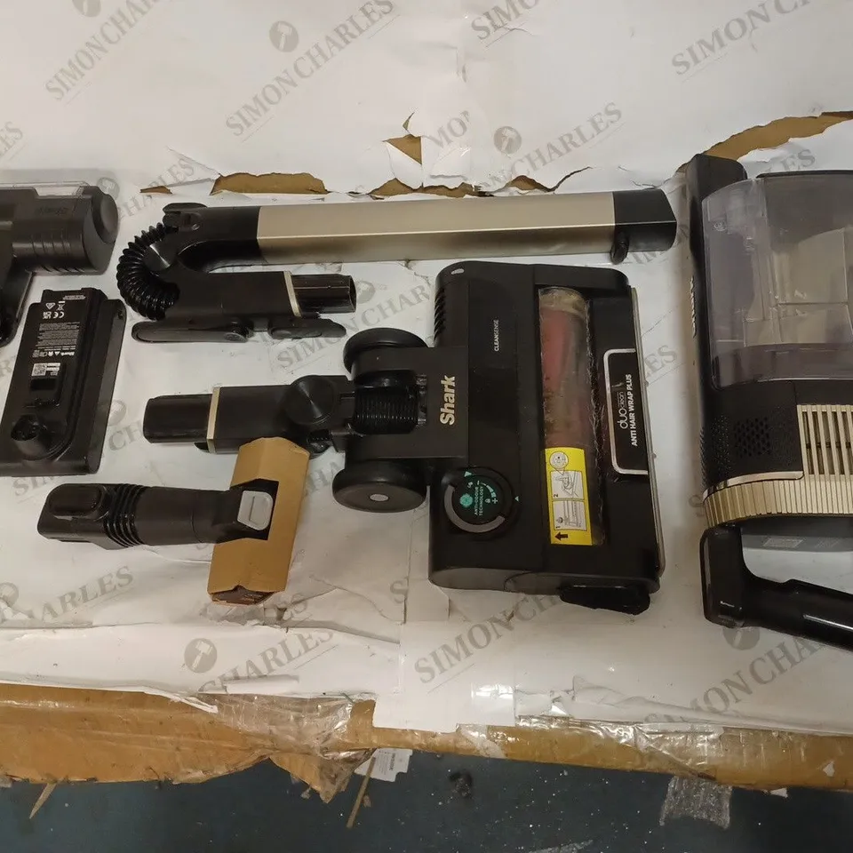 SHARK CORDLESS STICK VACUUM CLEANER PET PRO MODEL