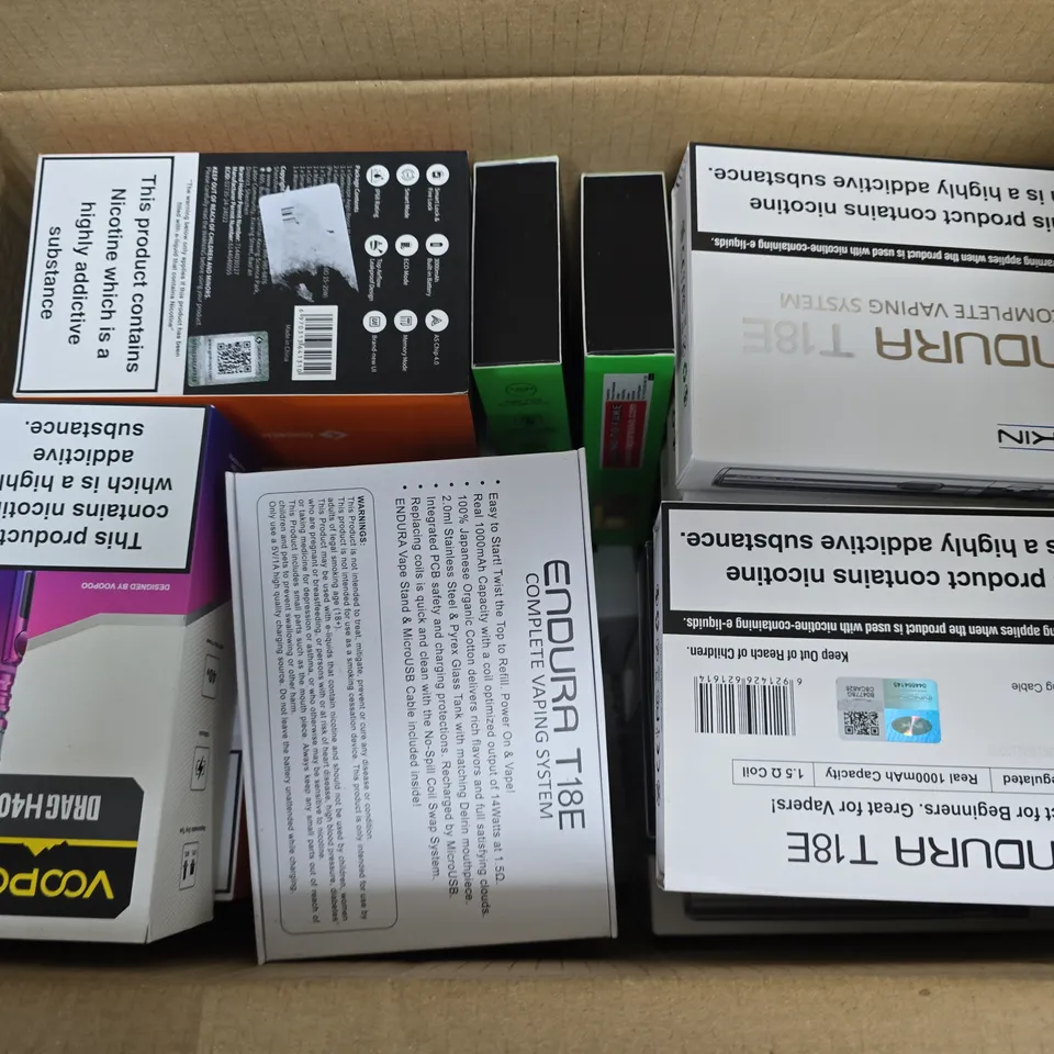 APPROXIMATELY 20 ASSORTED VAPE & E-CIGARETTE PRODUCTS TO INCLUDE BRANDS SUCH AS INNOKIN, GEEKVAPE, VOOPOO, ETC