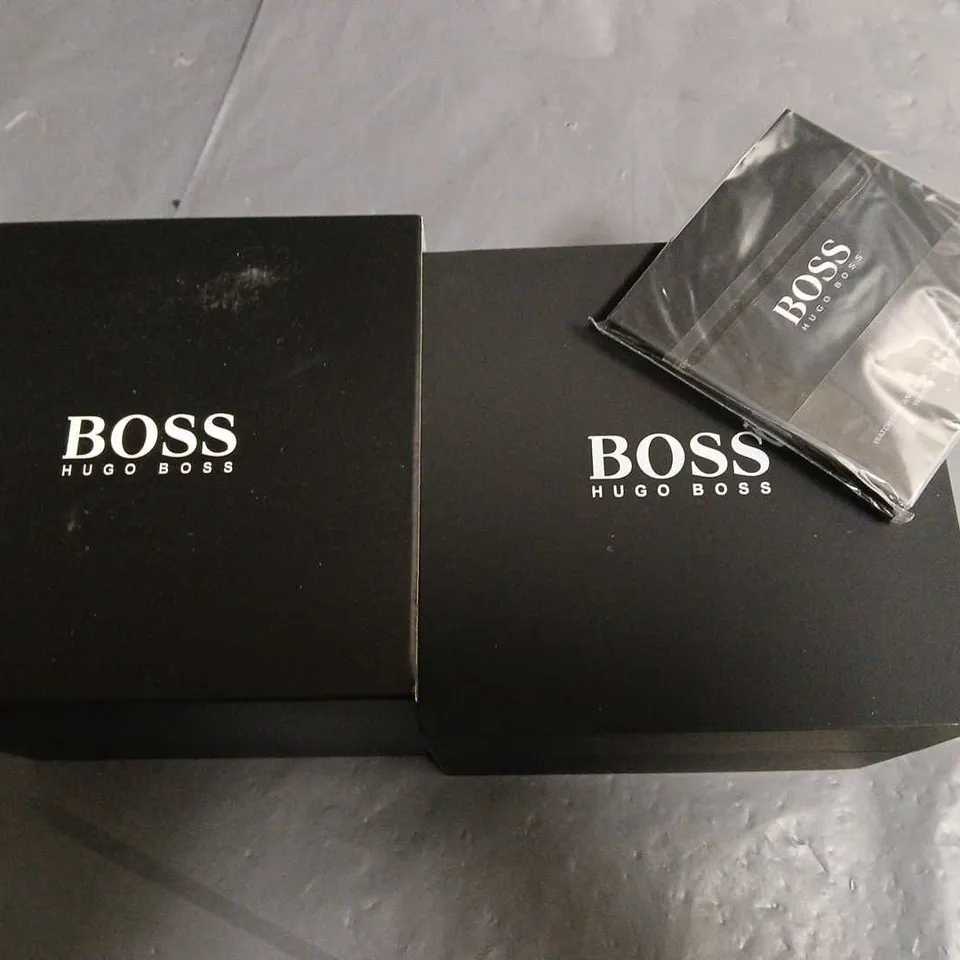 BOXED HUGO BOSS ALL STAINLESS STEEL WATCH WITH MIDNIGHT BLUE DIAL