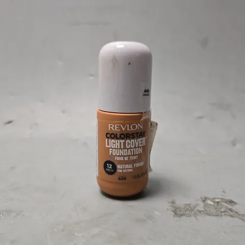 BOX OF APPROXIMATELY 75 REVLON COLORSTAY LIGHT COVER FOUNDATION 440 CARAMEL 