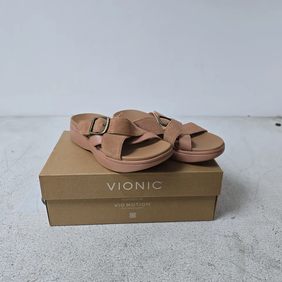 VIONIC BOXED SANDALS SIZE 6 BOXED