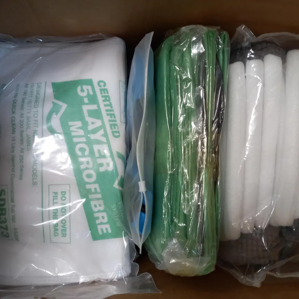 BOX OF APPROXIMATELY 5 ASSORTED HOUSEHOLD ITEMS TO INCLUDE MANOR EXTRA LONG MATCHES, DESIGNER PACK OF MICROFIBRE BAGS, ETC