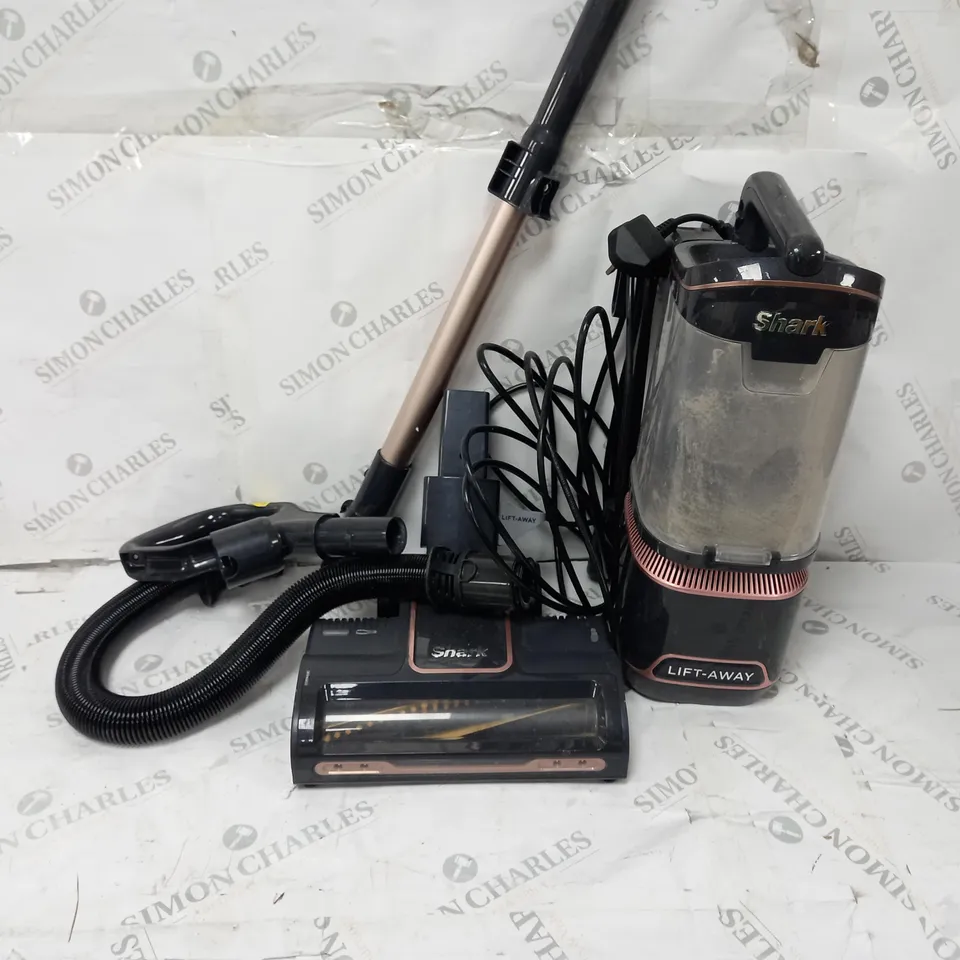 BOXED SHARK CORDED UPRIGHT LIFT AWAY ANTI-HAIR WRAP VACUUM CLEANER PET MODEL NZ690UKT