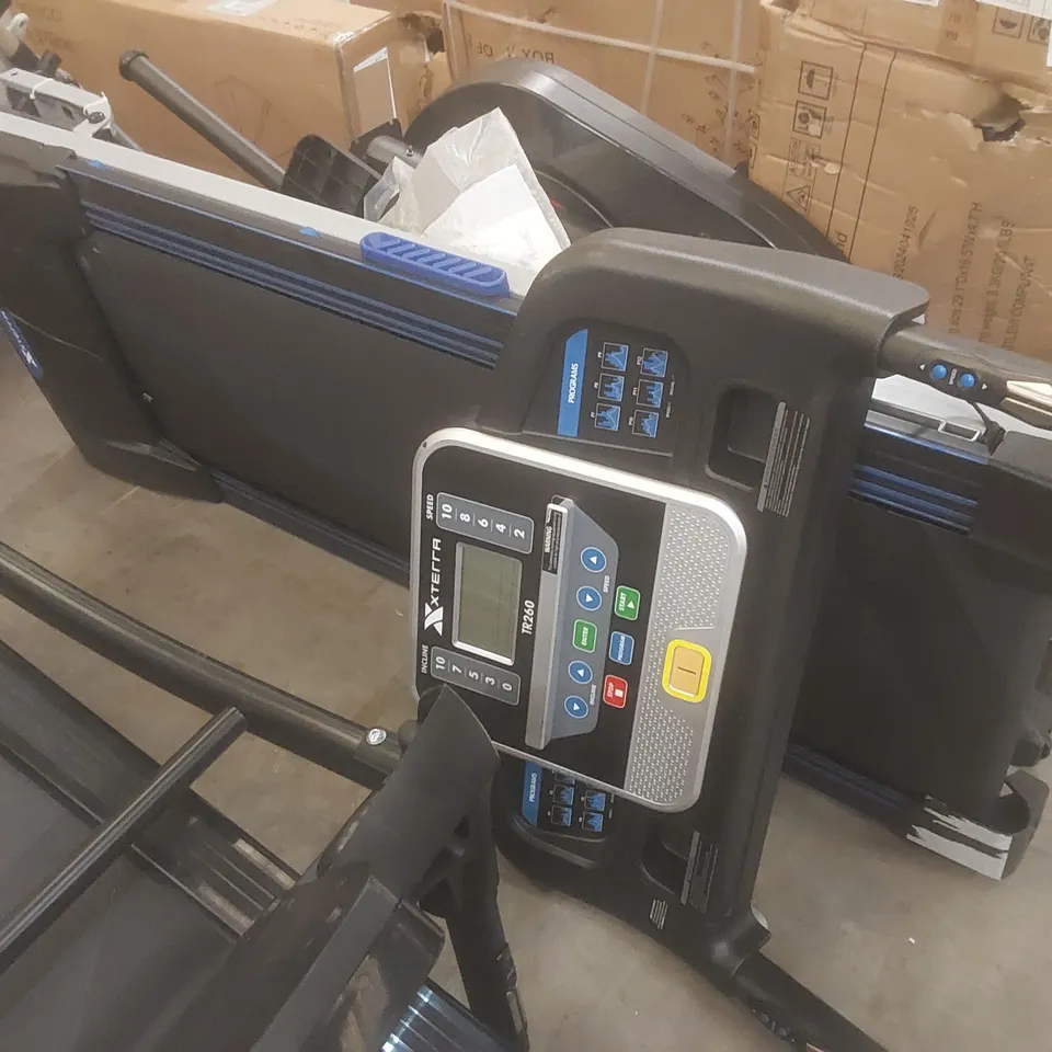 XTERRA TR260 FOLDING TREADMILL