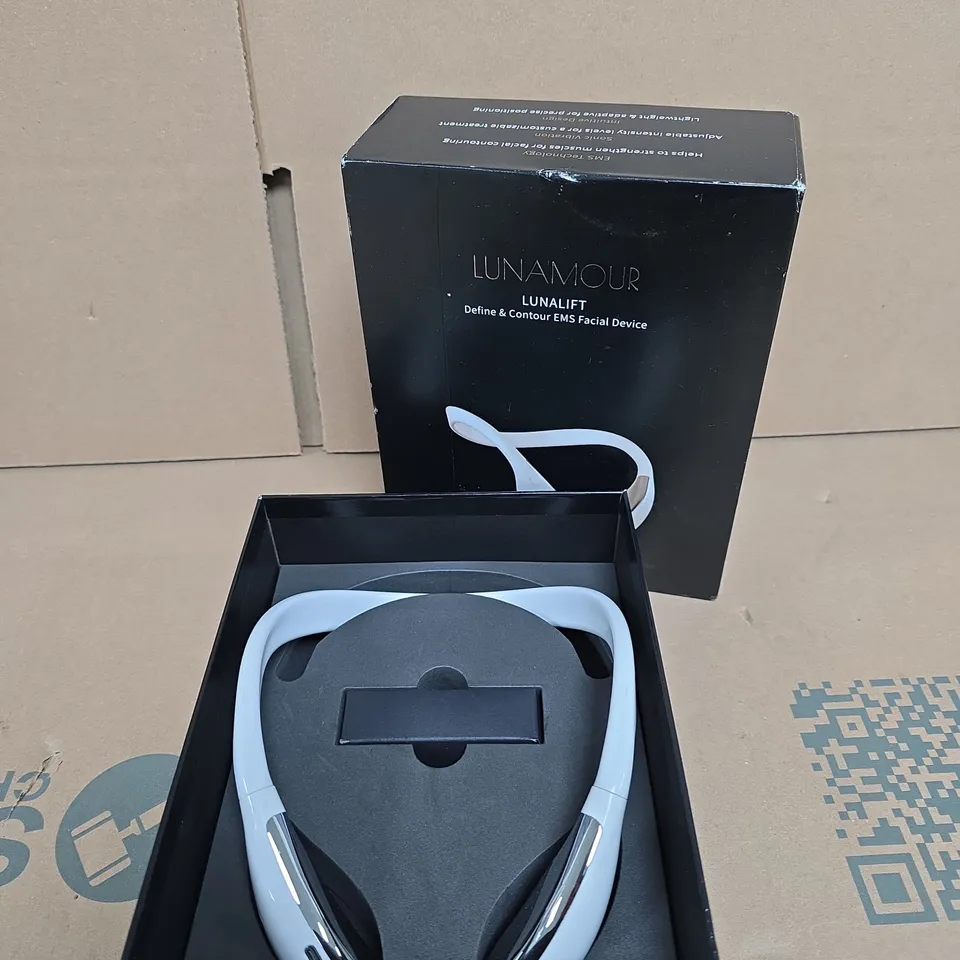 LUNAMOUR LUNALIFT DEFINE & CONTOUR EMS FACIAL DEVICE