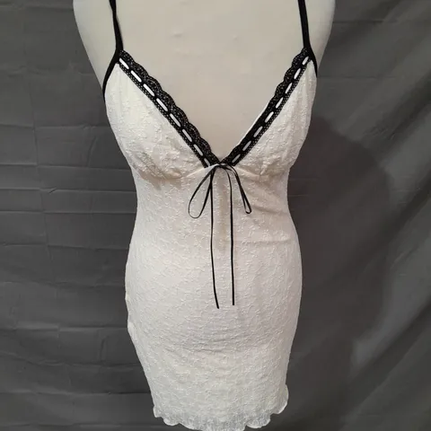 PRINCESS POLLY NOLANE MINI DRESS IN CREAM SIZE 8