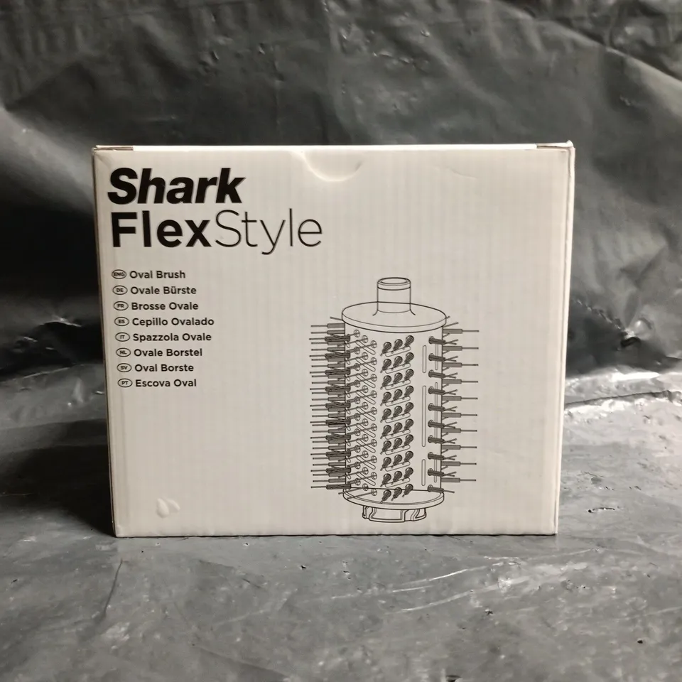 BOXED SHARK FLEXSTYLE OVAL BRUSH