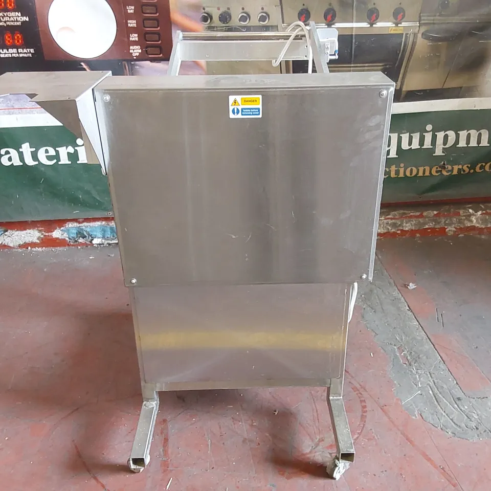 MONO EQUIPMENT FG480-A01 COMMERCIAL L SEALER