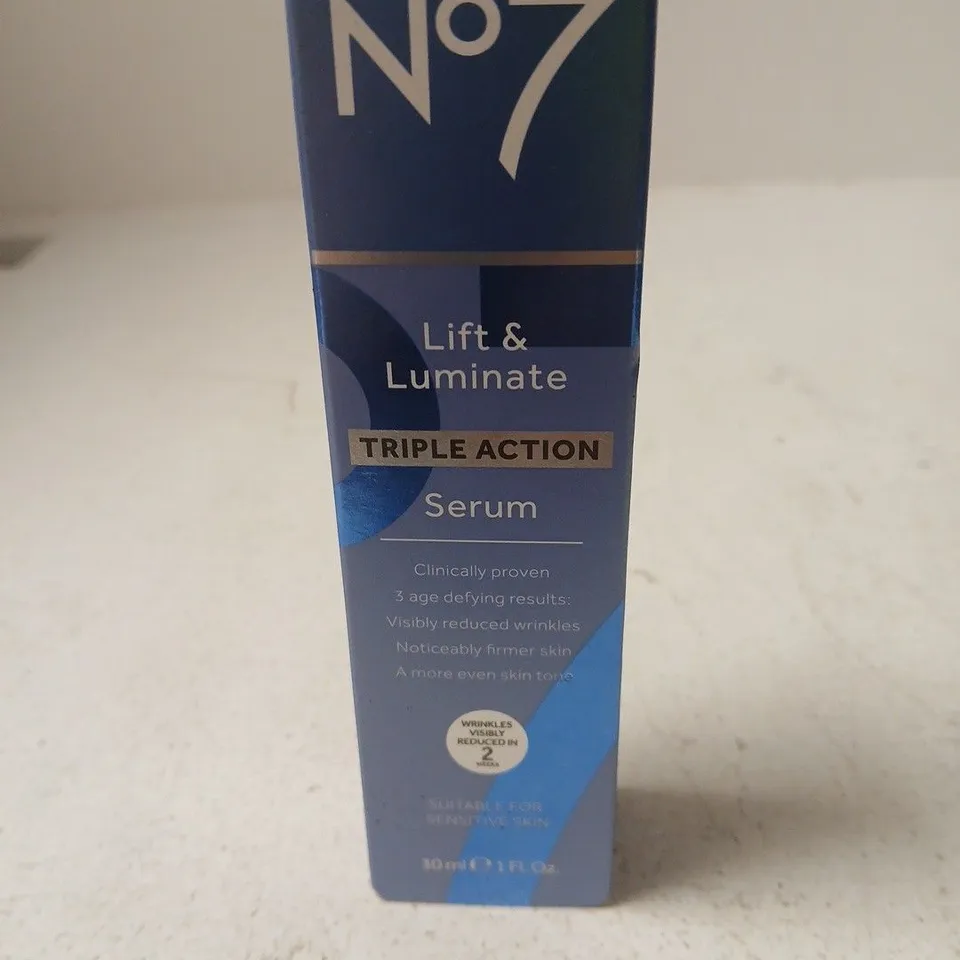 NO7 LIFT & LUMINATE TRIPLE ACTION SERUM - FACIAL SKIN CARE (30ML)