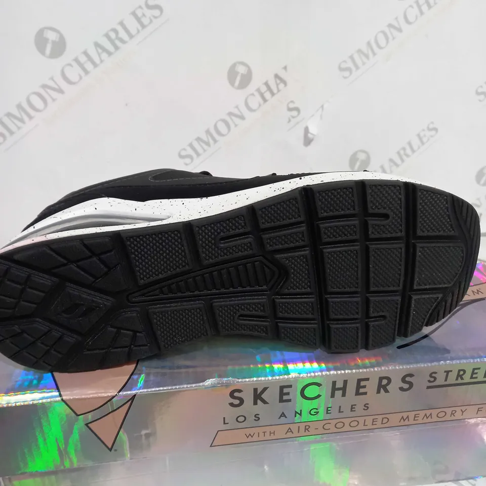 SKETCHERS STREETS UNO 2 TRAINER BLACK SIZE 6 - BOXED