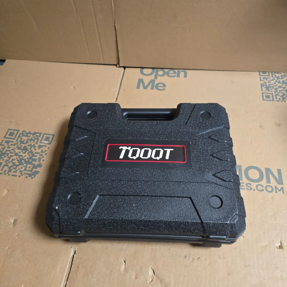 CORDLESS LITHIUM POWER TOOL SET IN CARRY CASE