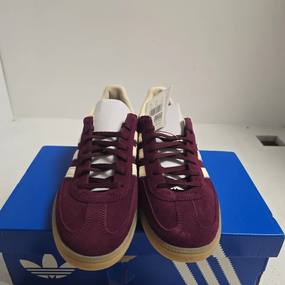 BOXED ADIDAS HANDBALL SPEZIAL W – UK SIZE 6.5