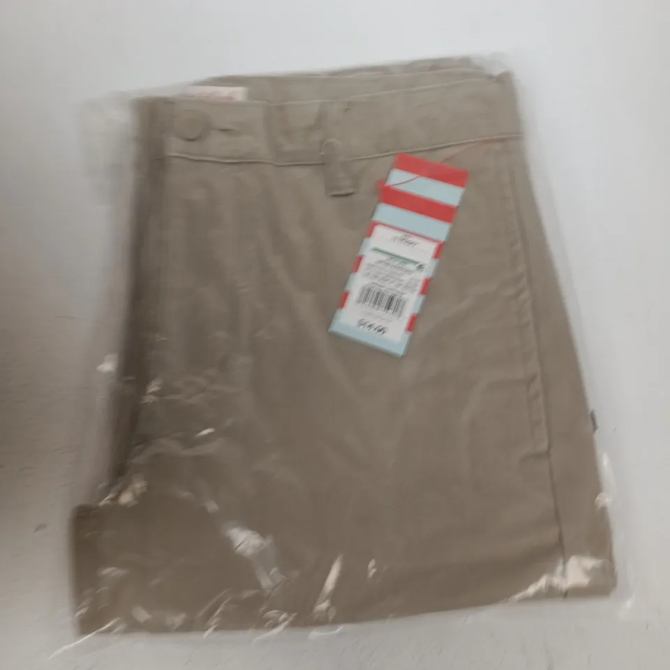 BOX OF APPROXIMATELY 12 KHAKI CHINOS IN ASSORTED SIZES