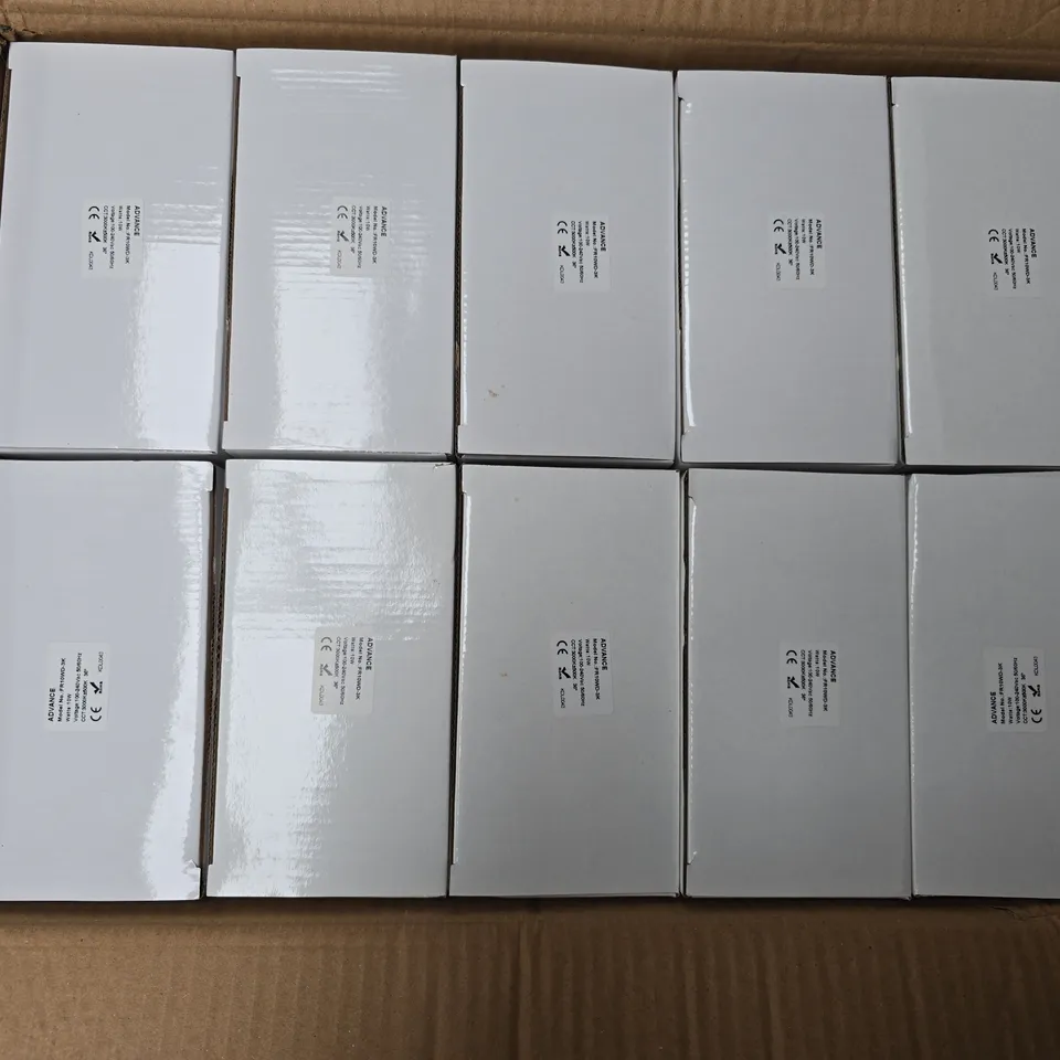 BOX OF APROX 20 ASSORTED ADVANCE DOWNLIGHTS 