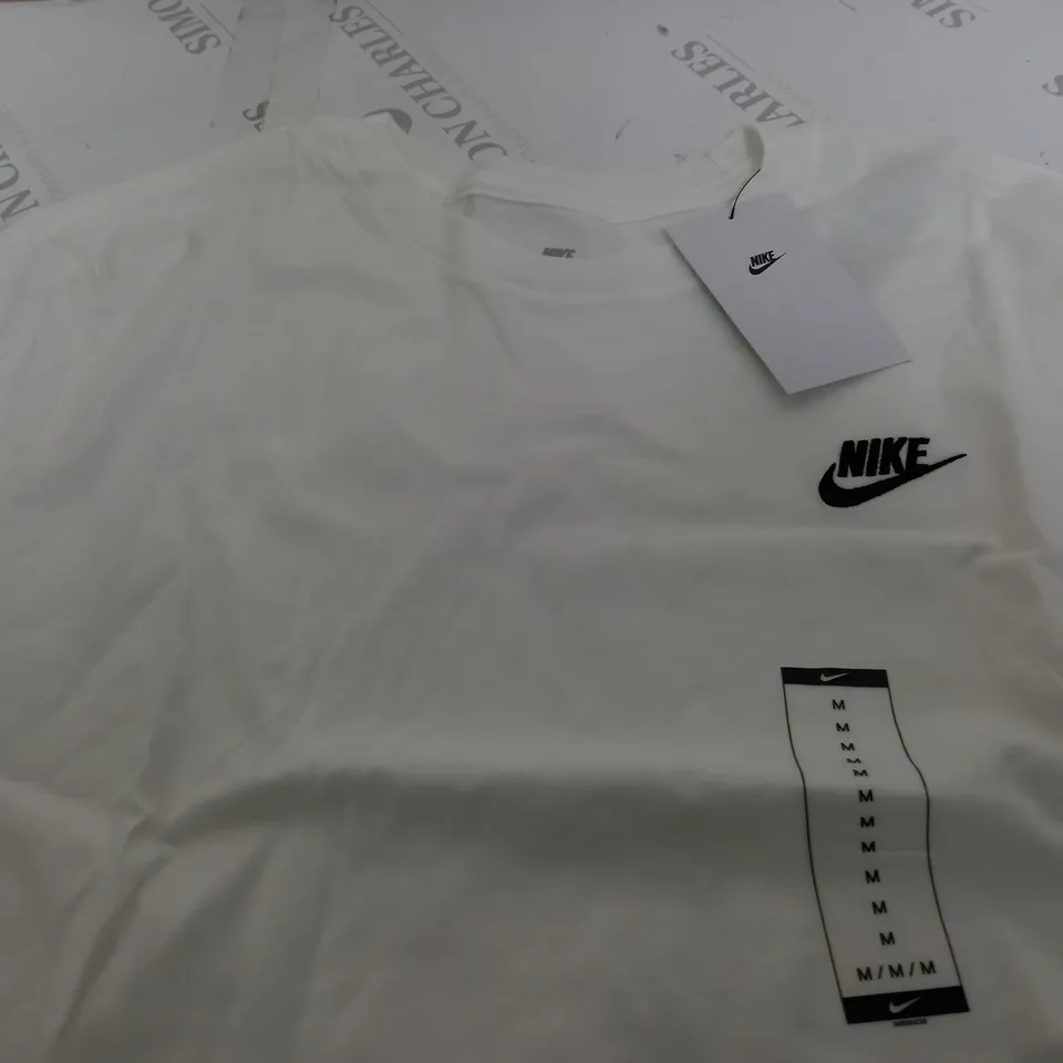 NIKE LONG SLEEVE ROUND NECK TOP IN WHITE - MEDIUM