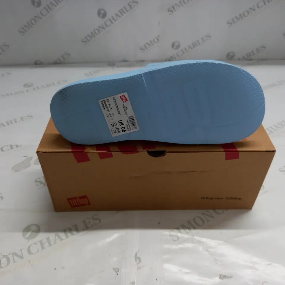 BOXED PAIR OF FITFLOP IQUISHION SLIDES IN SKY BLUE - UK 6