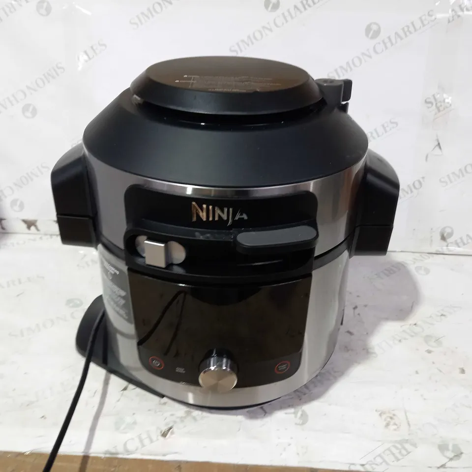 NINJA FOODI SMARTLID 7.5L MULTI COOKER & AIR FRYER
