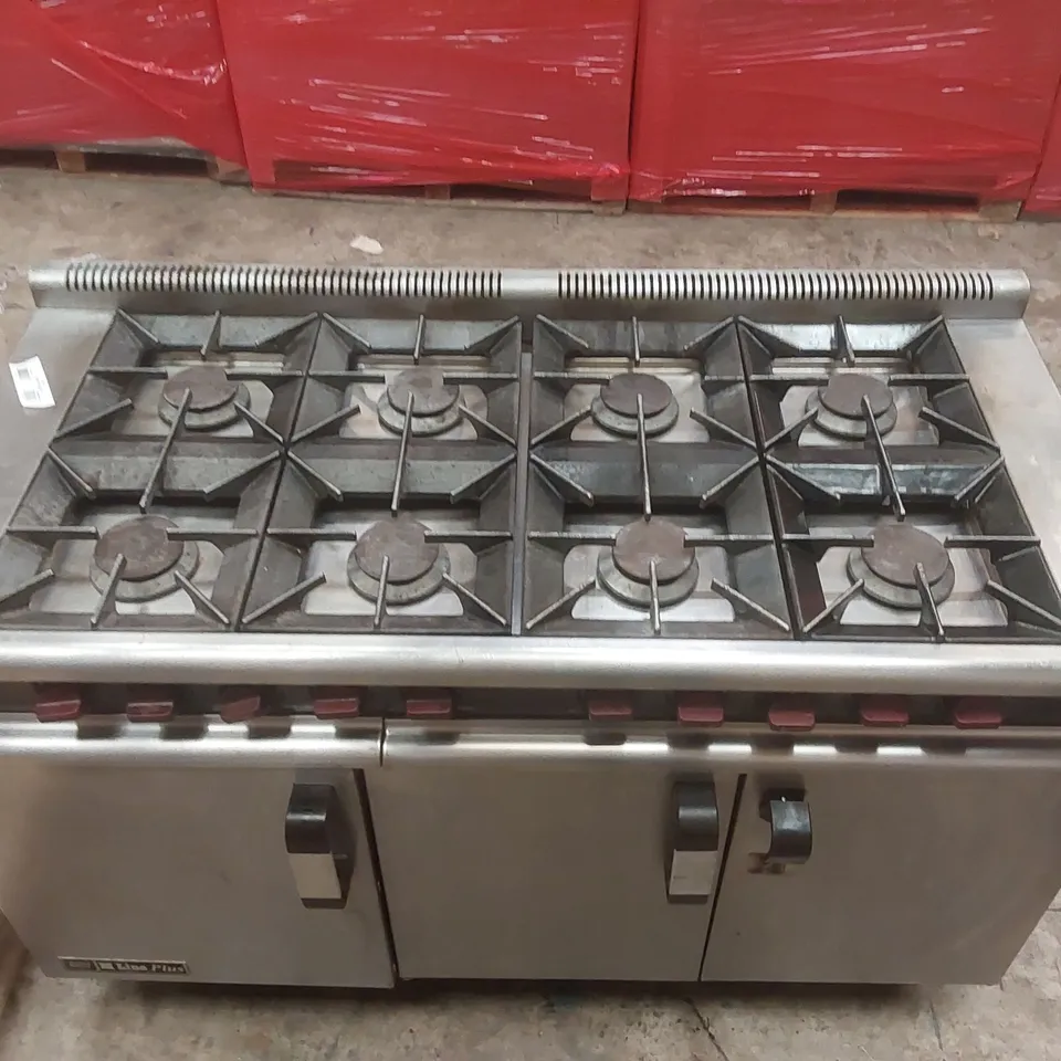 MOORWOOD VULCAN M LINE PLUS 8-BURNER COMMERCIAL GAS RANGE OVEN