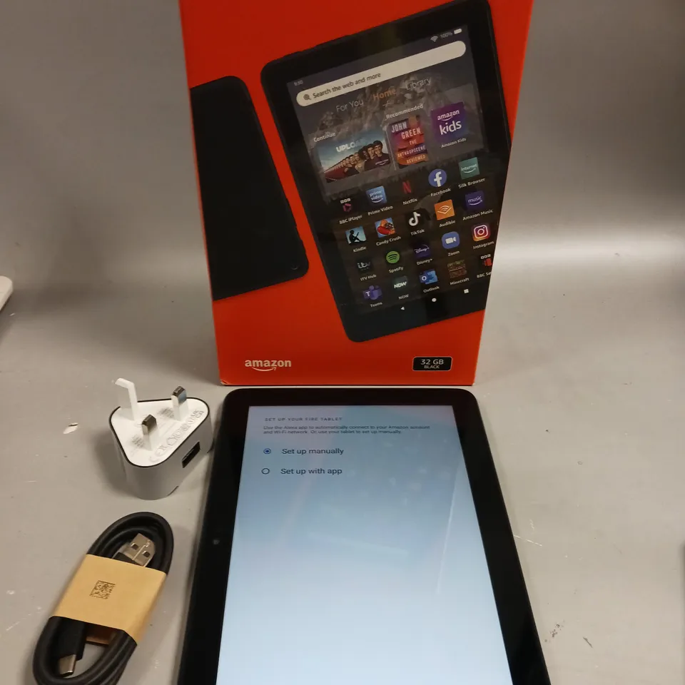 BOXED AMAZON FIRE HD 8 TABLET