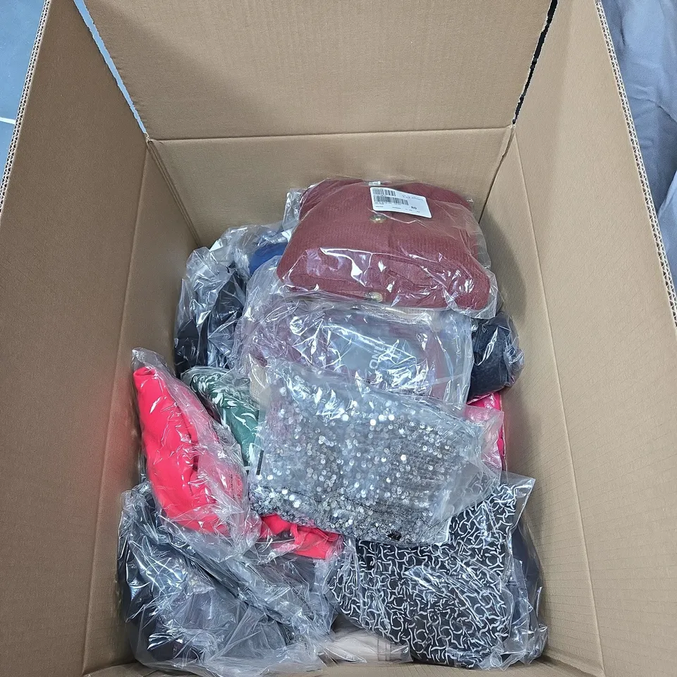 BOX OF APPROXIMATELY 20 ASSORTED CLOTHING ITEMS TO INCLUDE D & CO, RUTH LANGSFORD, ONLY ETC