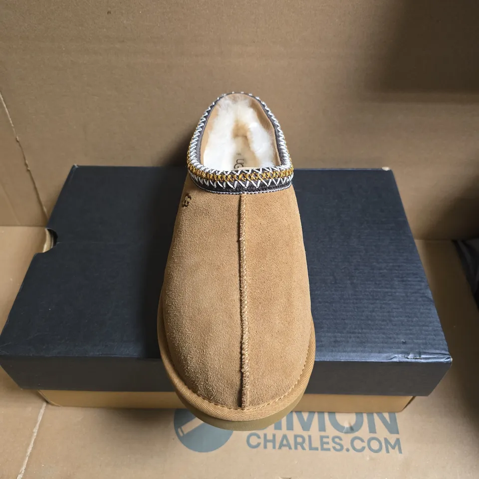 UGG TASMAN II LIGHT BROWN SUEDE MOCCASIN SLIPPERS – UK 9 (MEN)