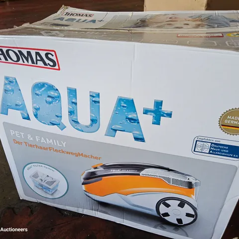 BOXED THOMAS AQUA + PET & FAMILY 1700W WET & DRY VACUUM CLEANER