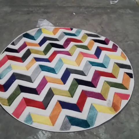 QUALITY DESIGNER AREA RUG - APPROXIMATELY 160X160CM