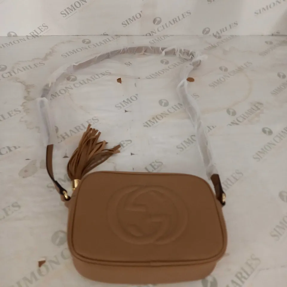 BROWN GUCCI STRAPPED BAG 
