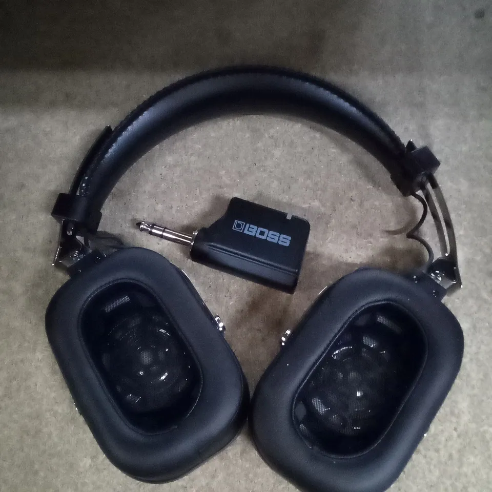 BOSS WAZA-AIR WIRELESS PERSONAL GUITAR AMPLIFICATION SYSTEM 
