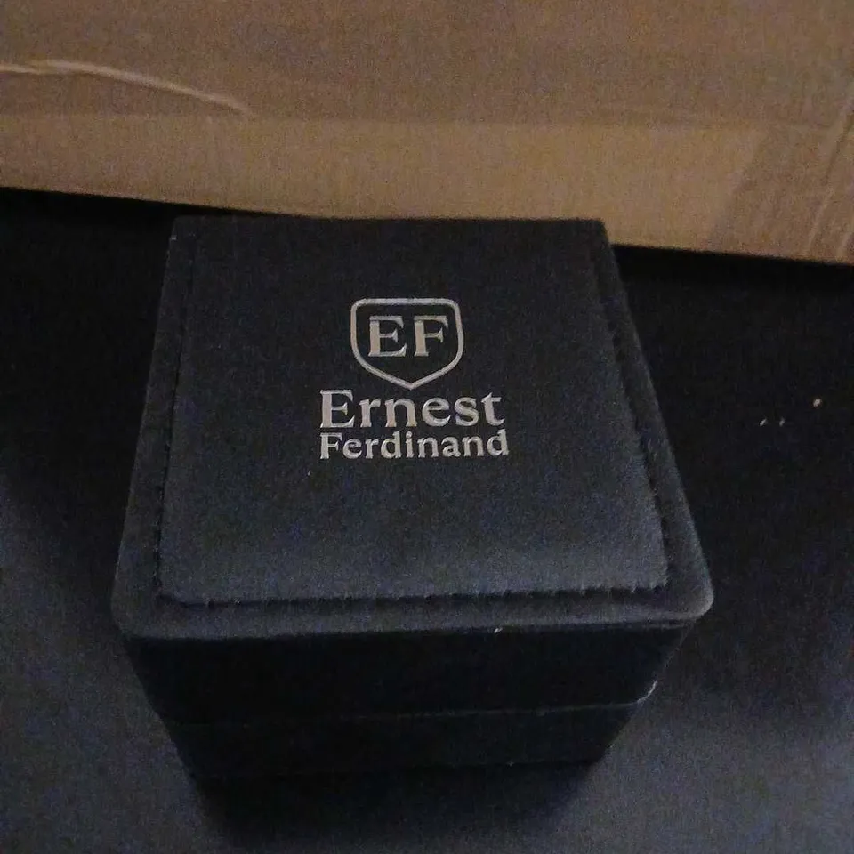 ERNEST FERDINAND QUARTZ WRISTWATCH – ROMAN NUMERALS, BLACK LEATHER STRAP IN PRESENTATION BOX