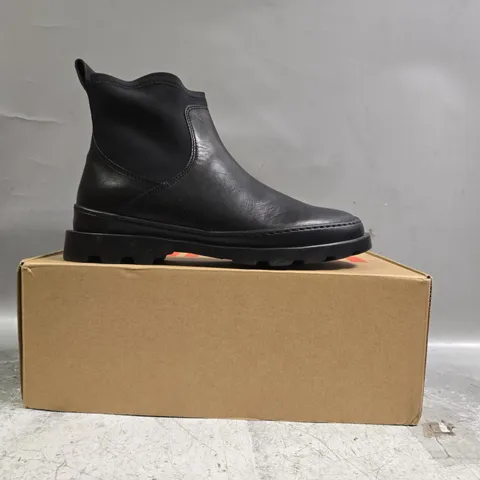 BOXED PAIR OF CAMPER SHOES IN BLACK SIZE EU 39