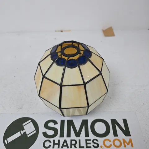 GEOMETRIC STAINED-GLASS LAMPSHADE (TIFFANY-STYLE) – BEIGE PANELS WITH BLUE ACCENTS