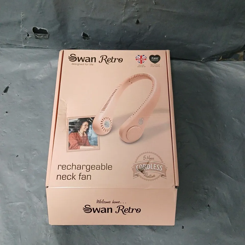 BOXED SWAN RETRO NECK FAN 