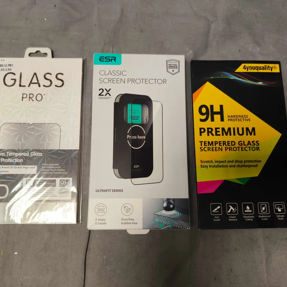 APPROXIMATELY 10 ASSORTED HOUSEHOLD ITEMS TO INCLUDE PHONE SCREEN PROTECTORS, WIRELESS TAG, ETC