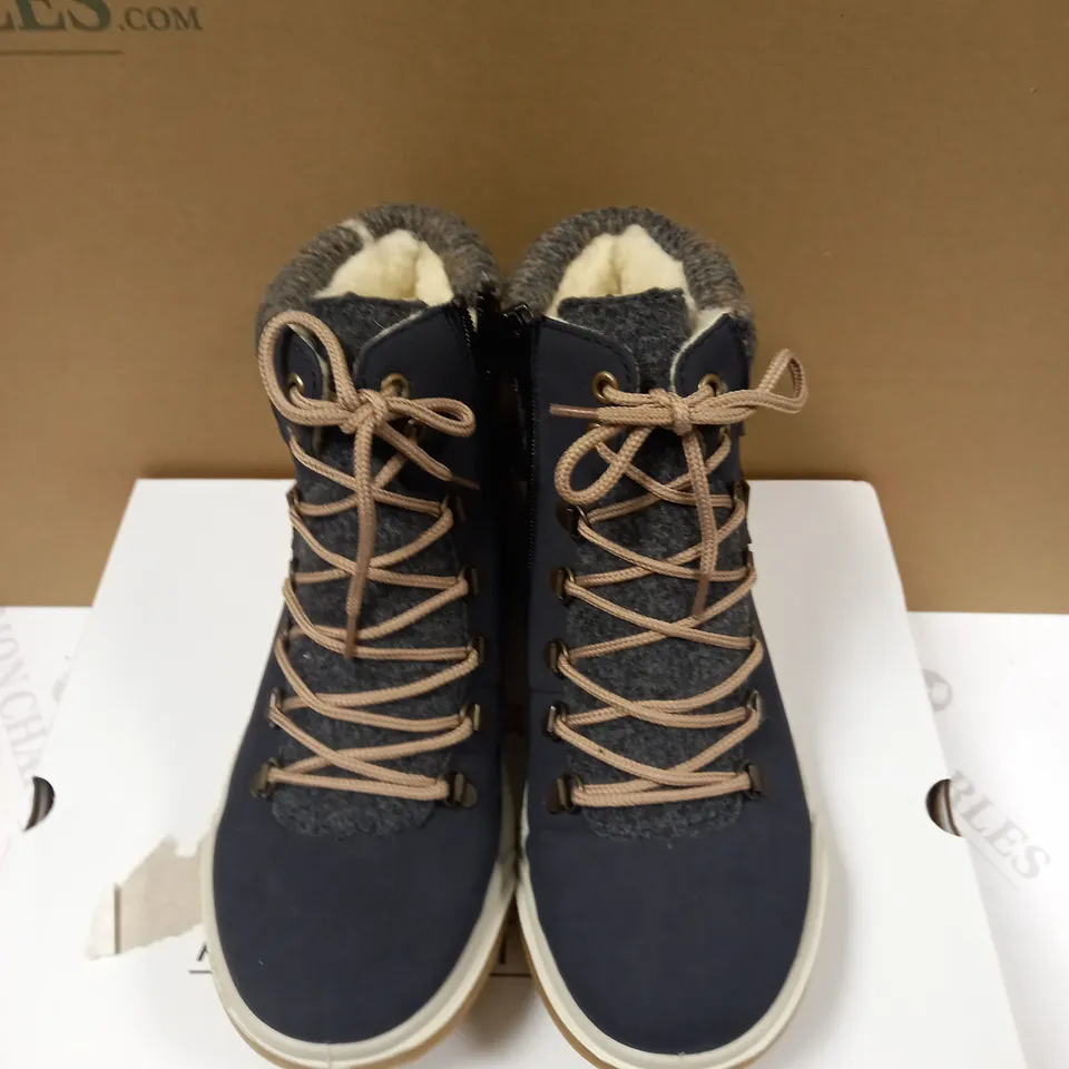 RIEKER LACE BOOT NAVY SIZE 5