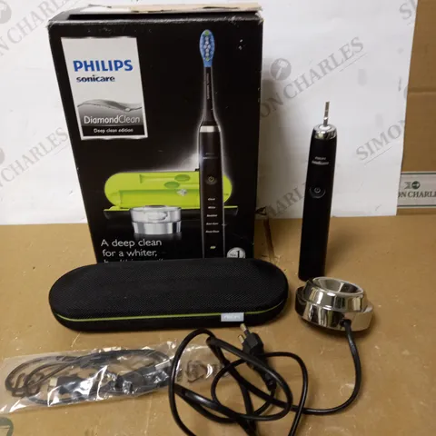 PHILIPS SONICARE DIAMOND CLEAN ELECTRIC TOOTH BRUSH 