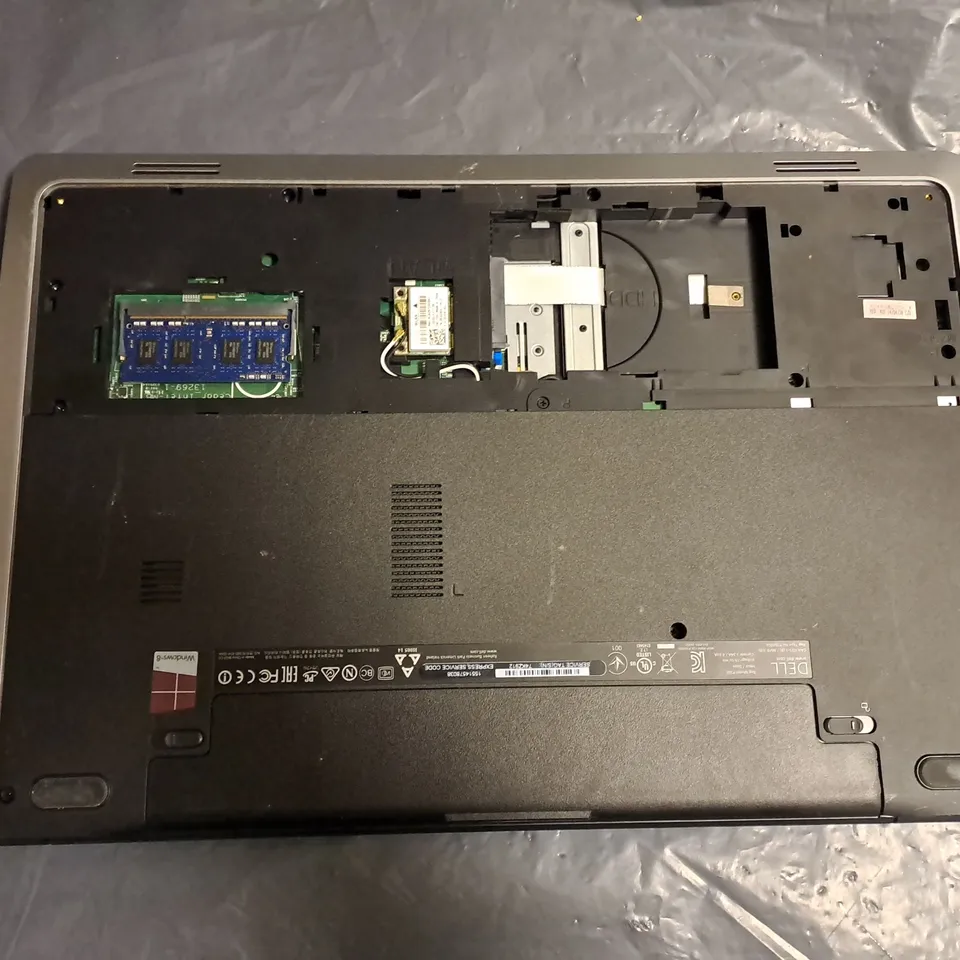 DELL INSPIRON 17 5000 SERIES LAPTOP