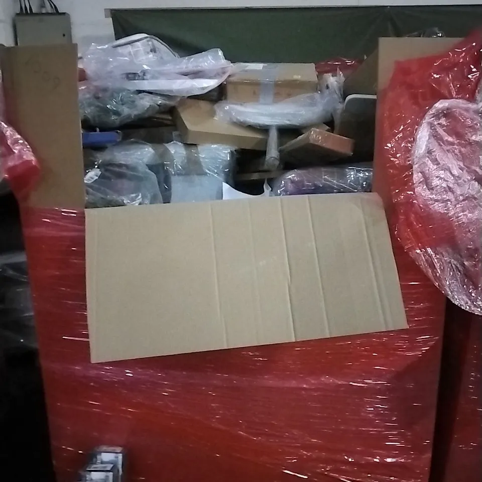 PALLET OF HOUSEHOLD ITEMS TO INCLUDE LED 6W BULBS, MIXING BOW,STEAM CLEANER, MOTOR CAR ENGINE TOY AND OTHER ASSORTED ITEMS...