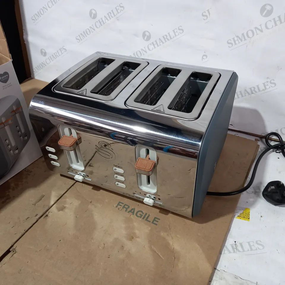SWAN NORDIC 4 SLICE TOASTER - GREY