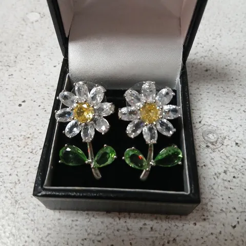 BUTLER & WILSON CRYSTAL DAISY EARRINGS 