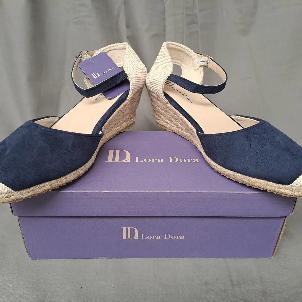 BOXED PAIR OF LORA DORA RHIANNA WEDGE SHOES IN NAVY UK SIZE 5