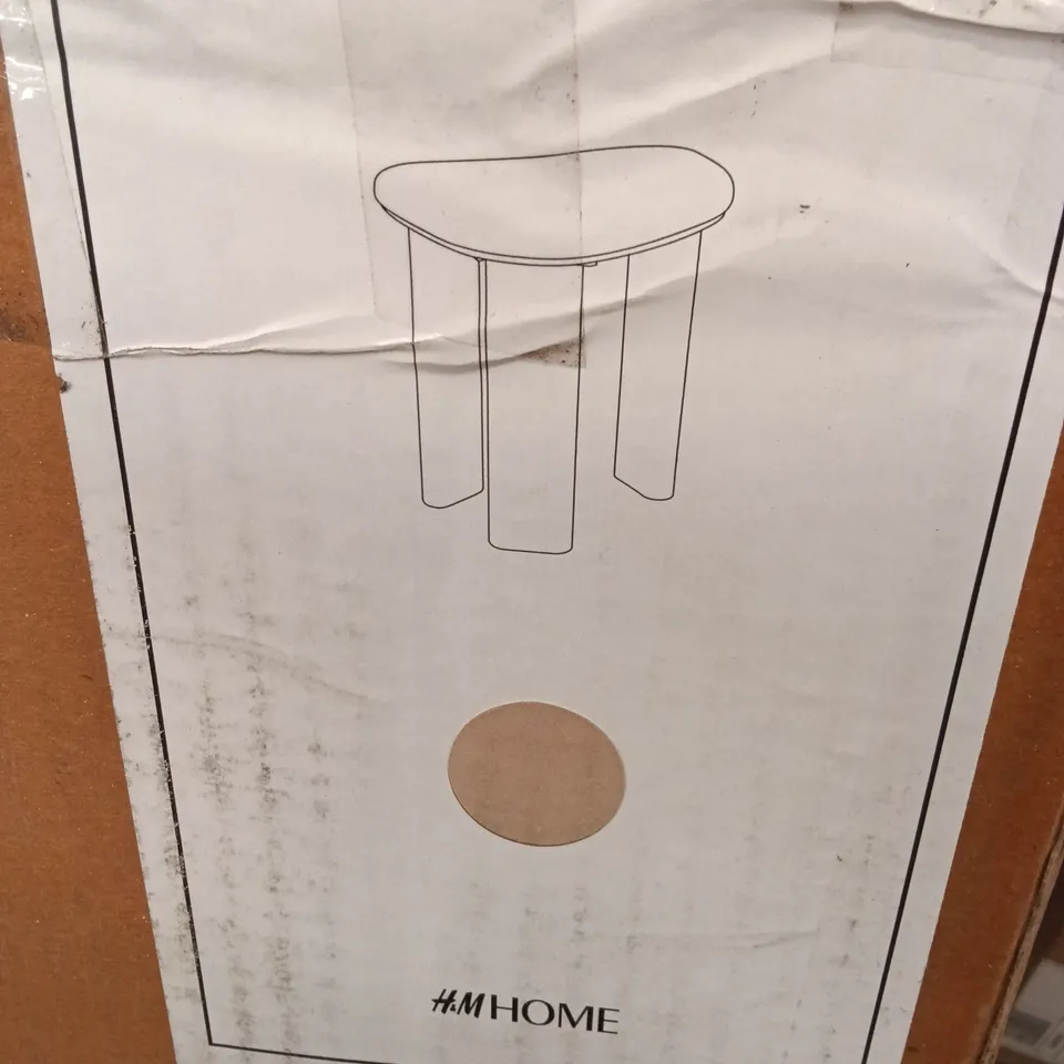 BOXED SIDE TABLE (1 BOX)
