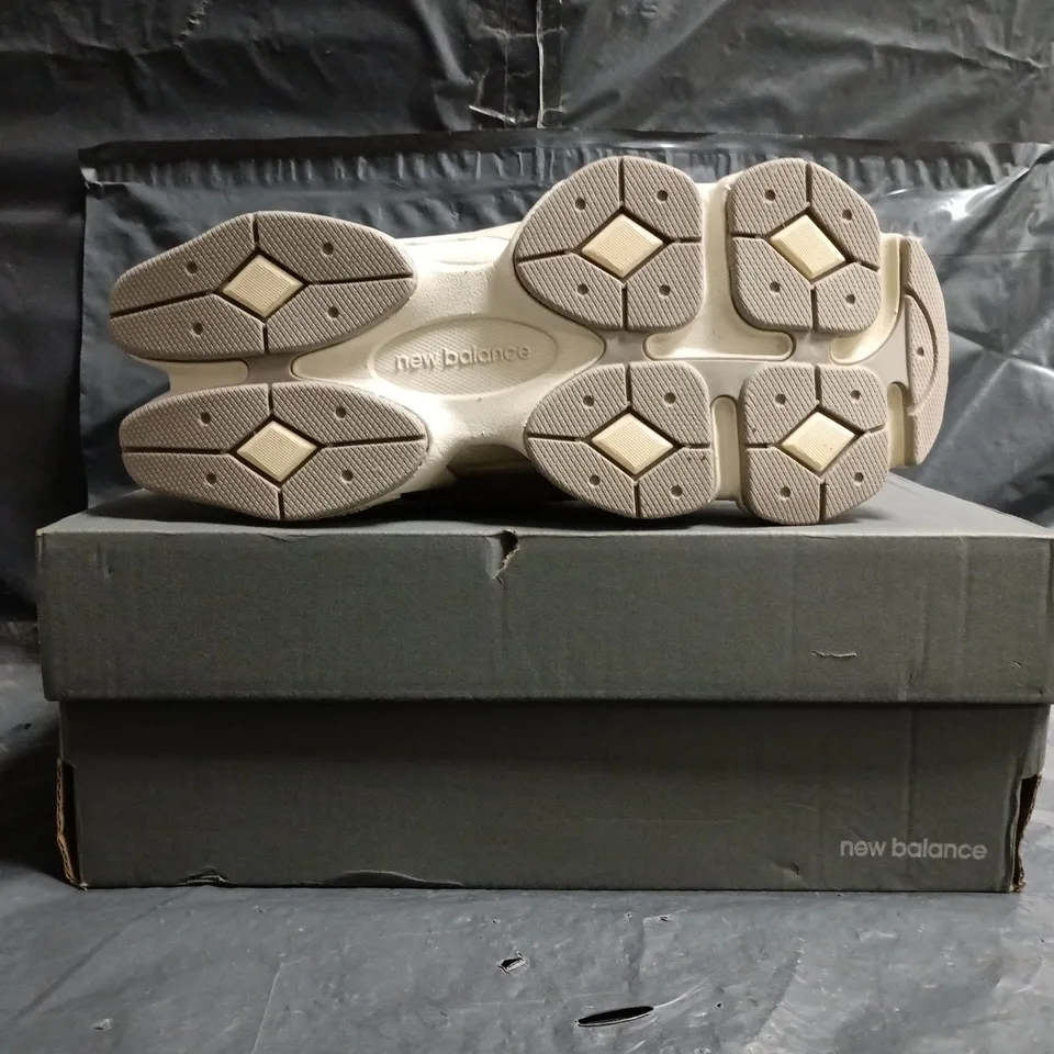 BOXED PAIR OF NEW BALANCE 9060 TRAINERS IN BROWN MULTI SIZE UK 6.5