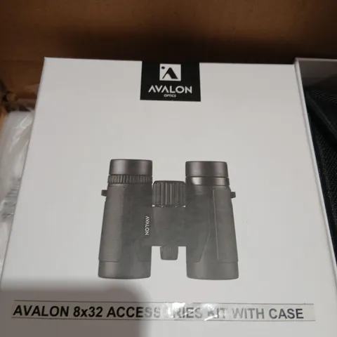 TEN AVALON 8X32 BINOCULARS ACCESSORIES KIT WITH CASE (BOXED)