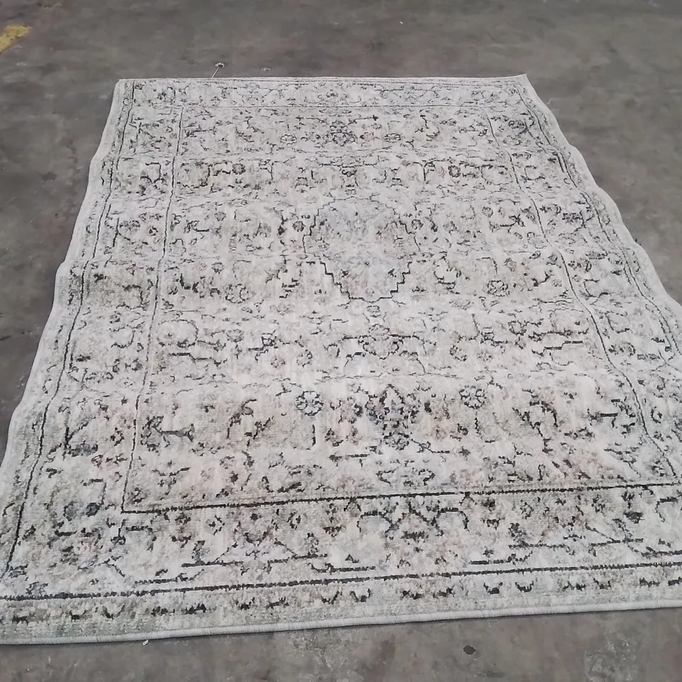 QUALITY DESIGNER AREA RUG - APPROXIMATELY 167x119cm