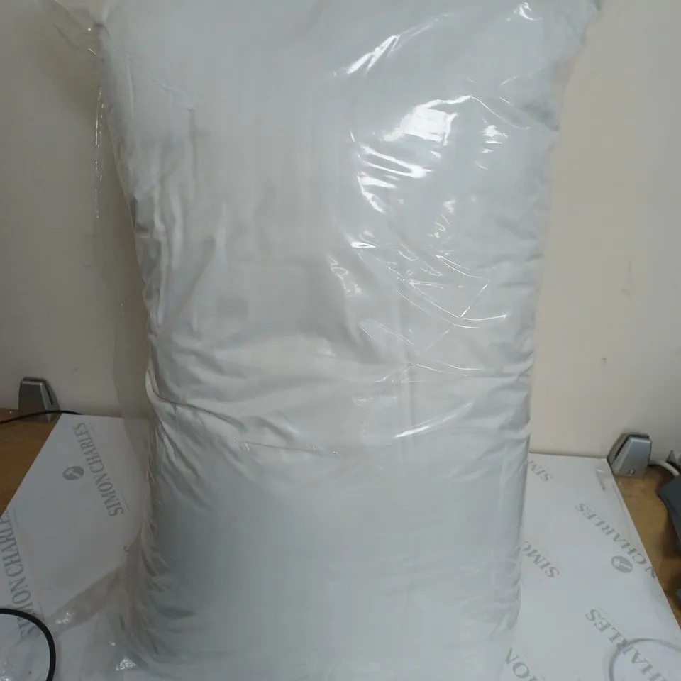 UK RABBIT 2 SETS OF PILLOWS 